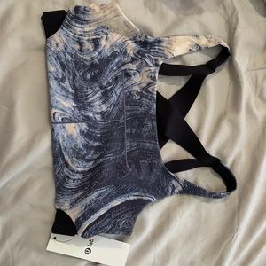 Lululemon esker bra